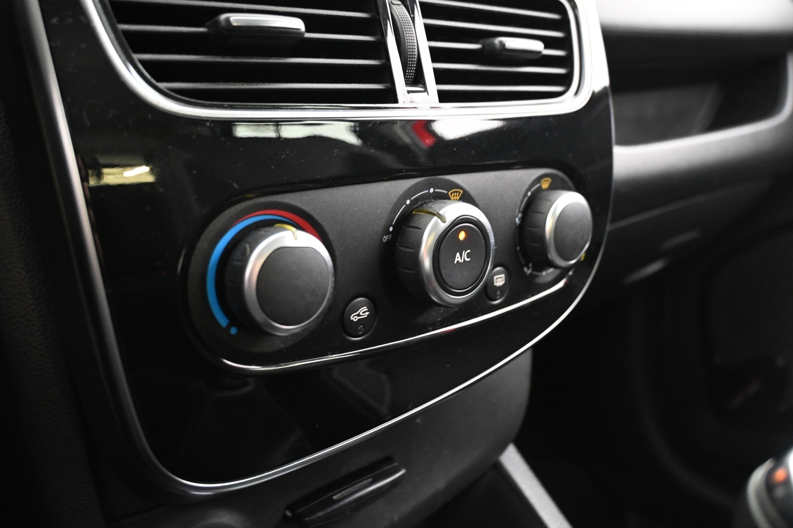 RENAULT Clio 2017