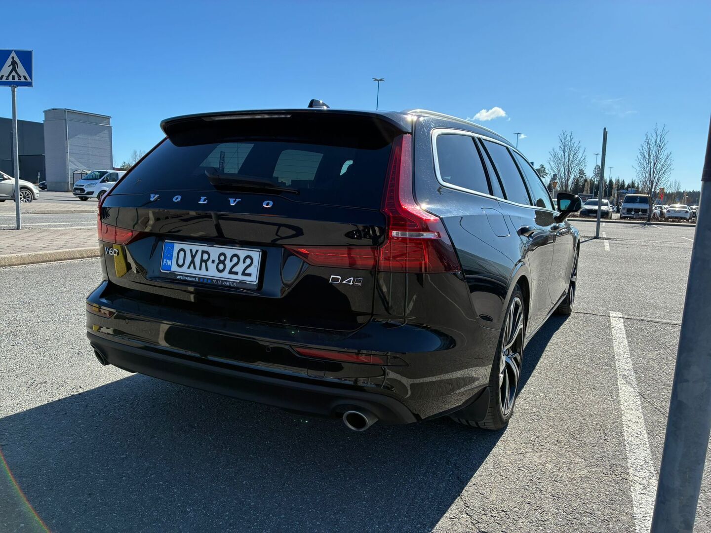 VOLVO V60 2019