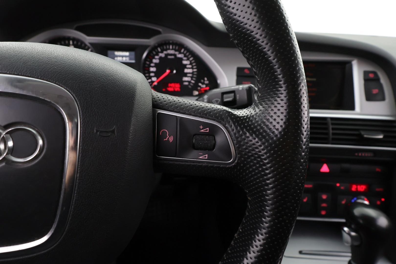 AUDI A6 2011