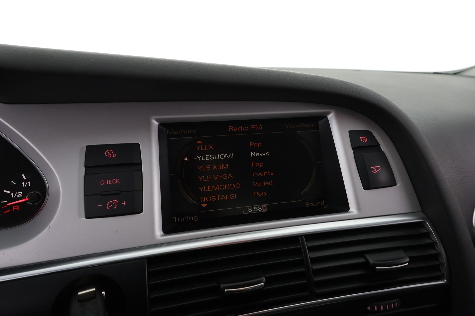 AUDI A6 2011
