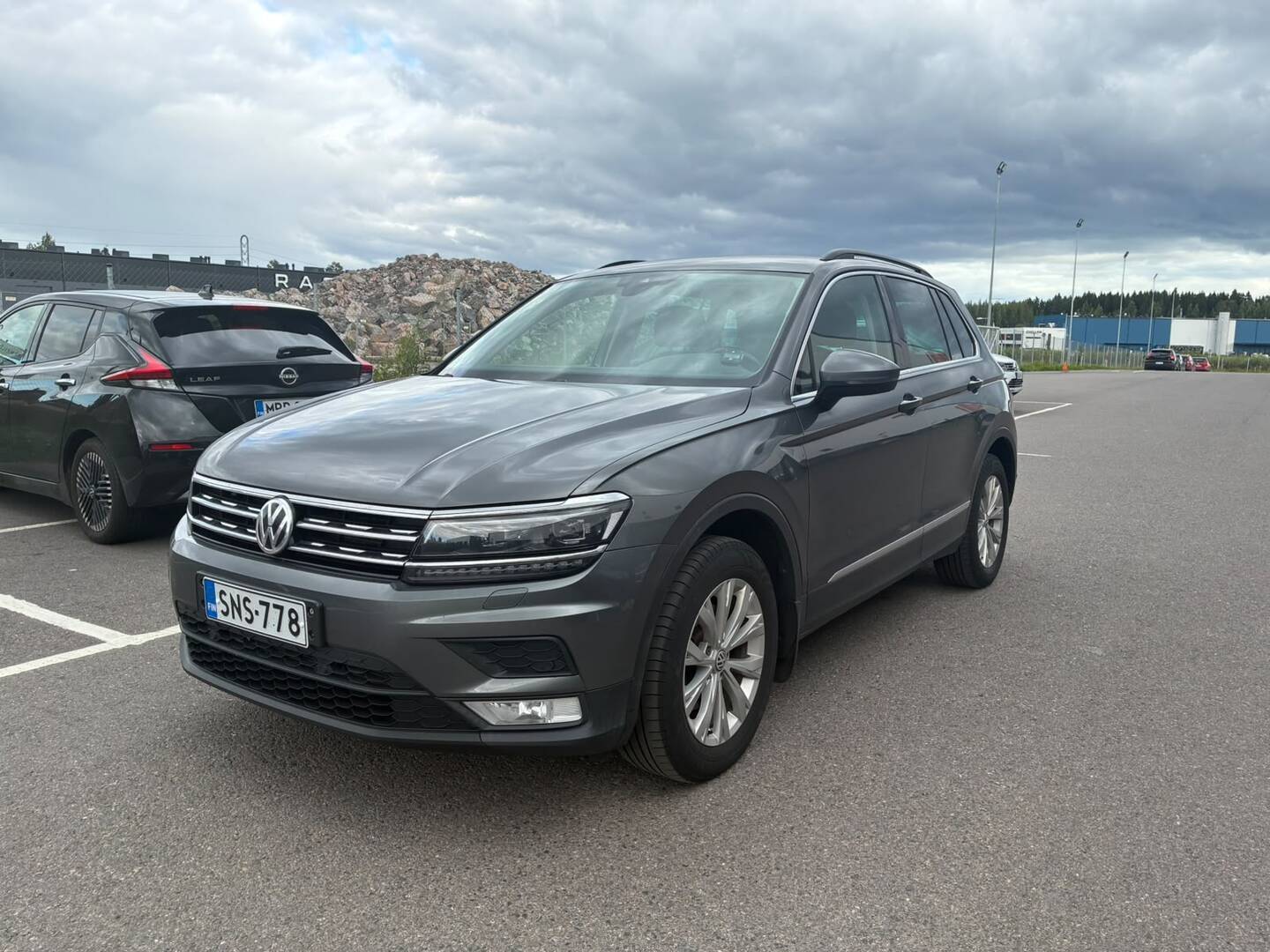 VOLKSWAGEN Tiguan 2016
