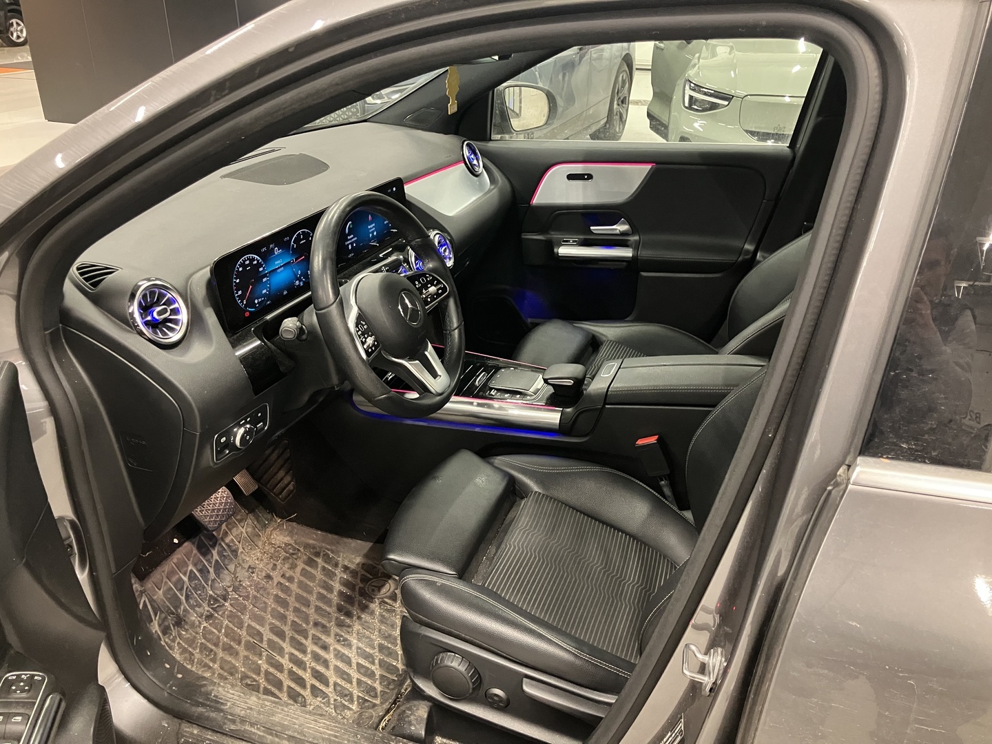 MERCEDES-BENZ GLA 2021