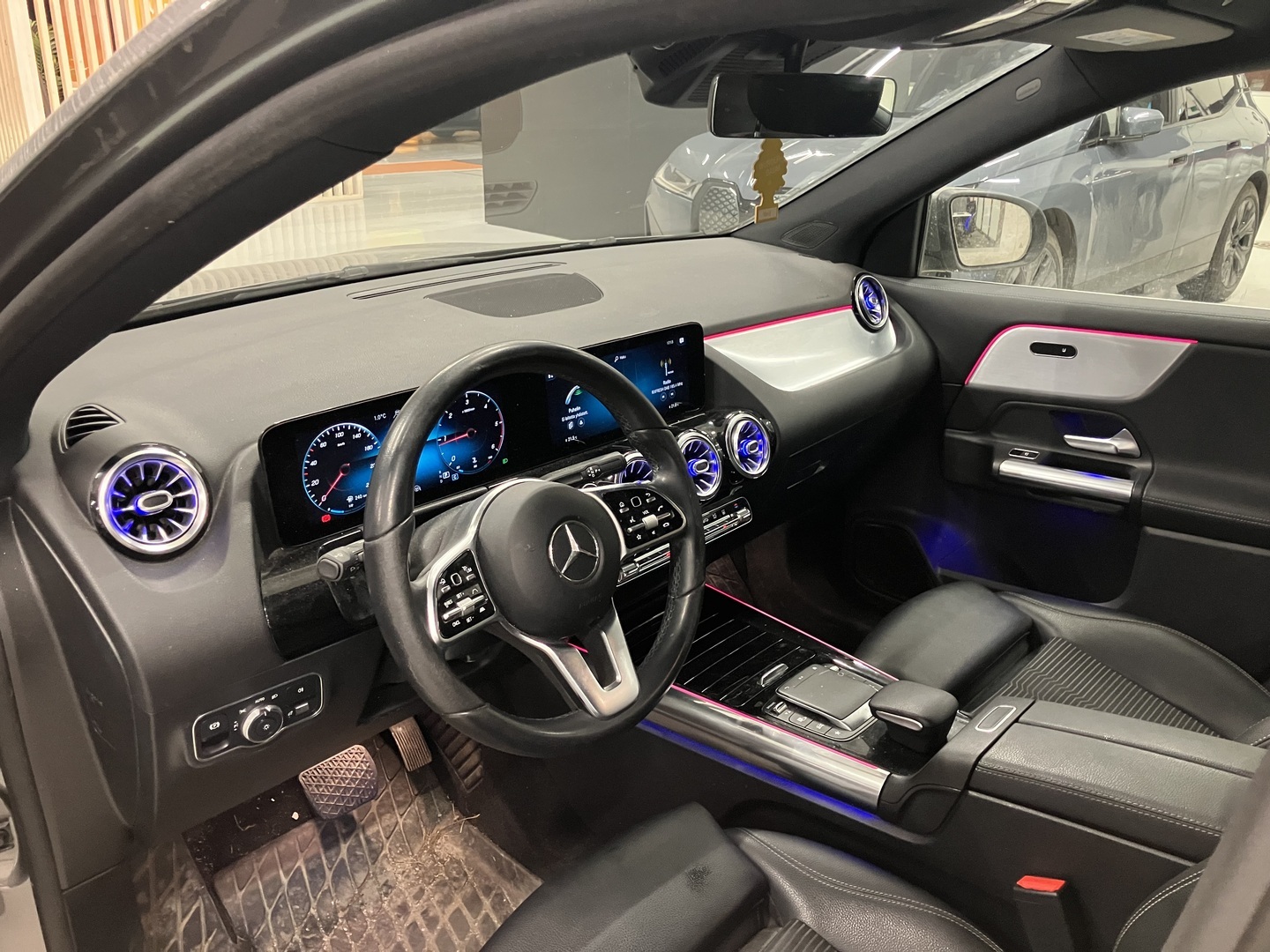 MERCEDES-BENZ GLA 2021