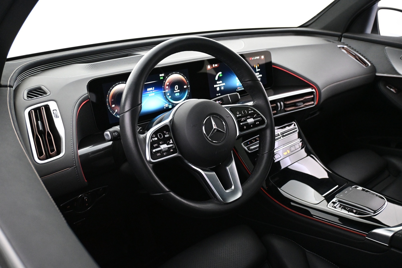 MERCEDES-BENZ EQC 2023