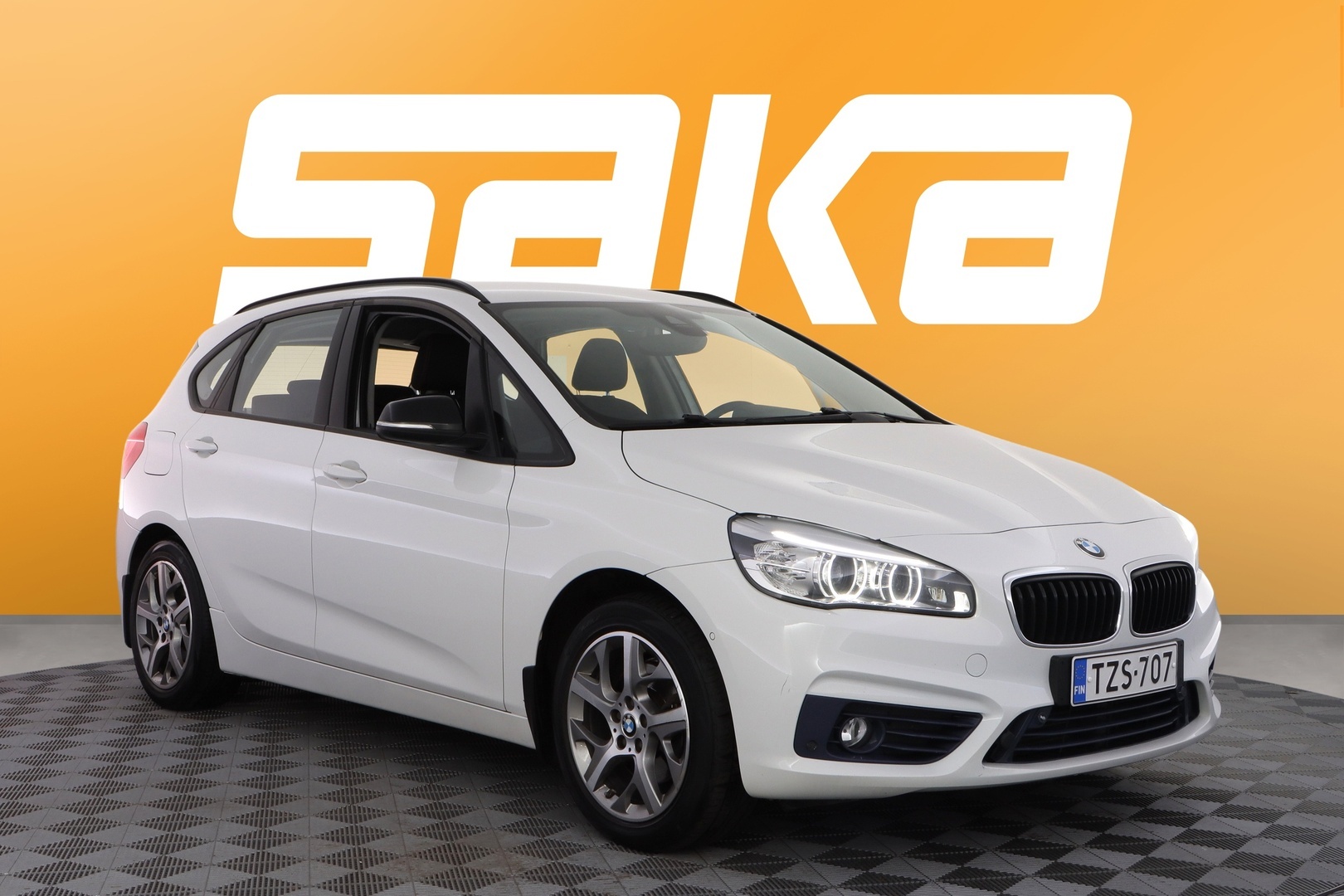 BMW 218 2015