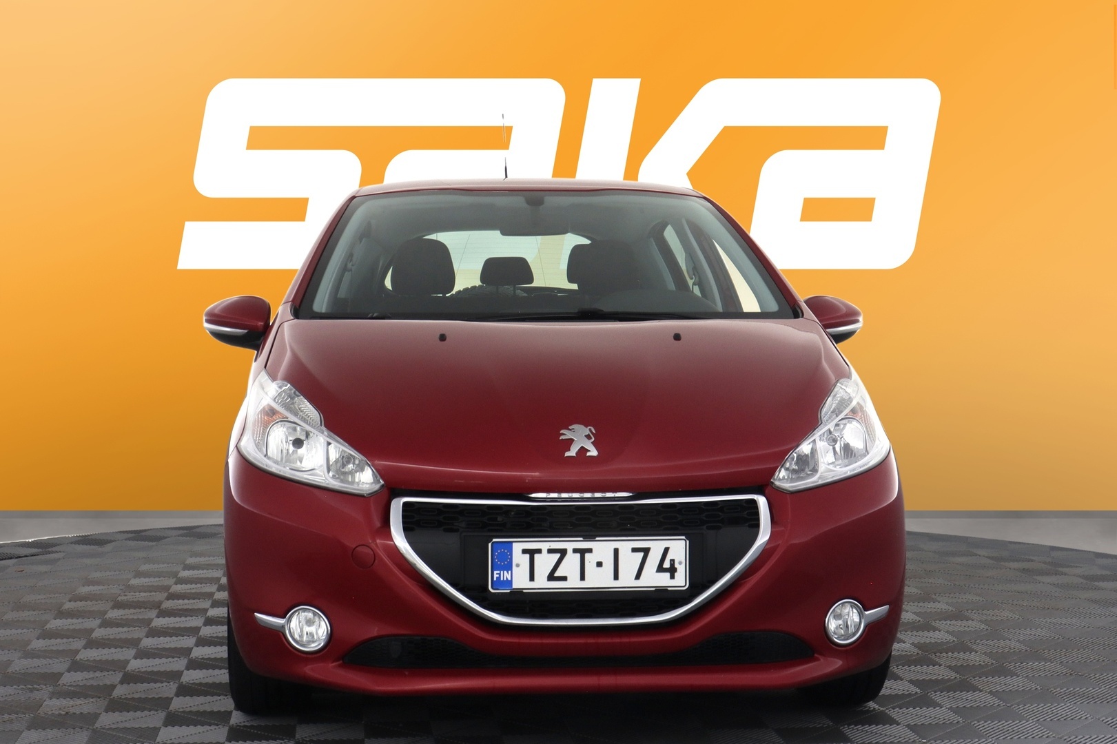 PEUGEOT 208 2015
