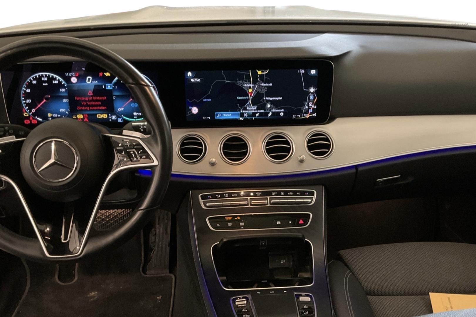 MERCEDES-BENZ E 2023