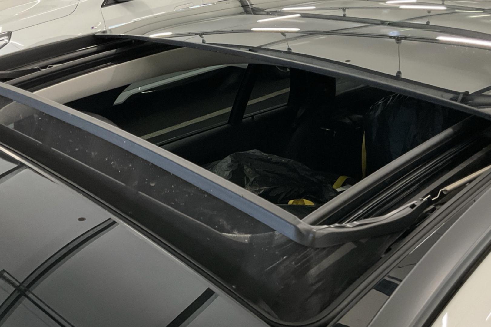 MERCEDES-BENZ E 2023