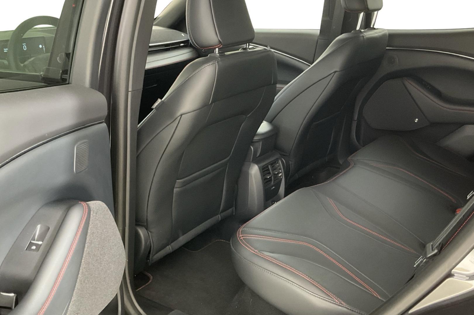 FORD Mustang Mach-E 2022