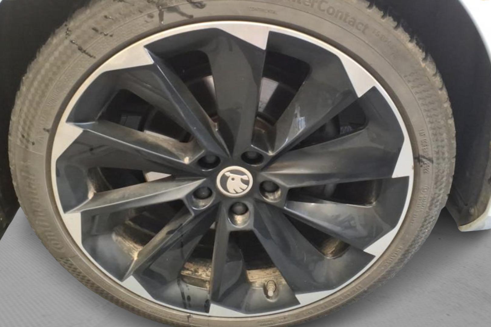 SKODA Superb 2023