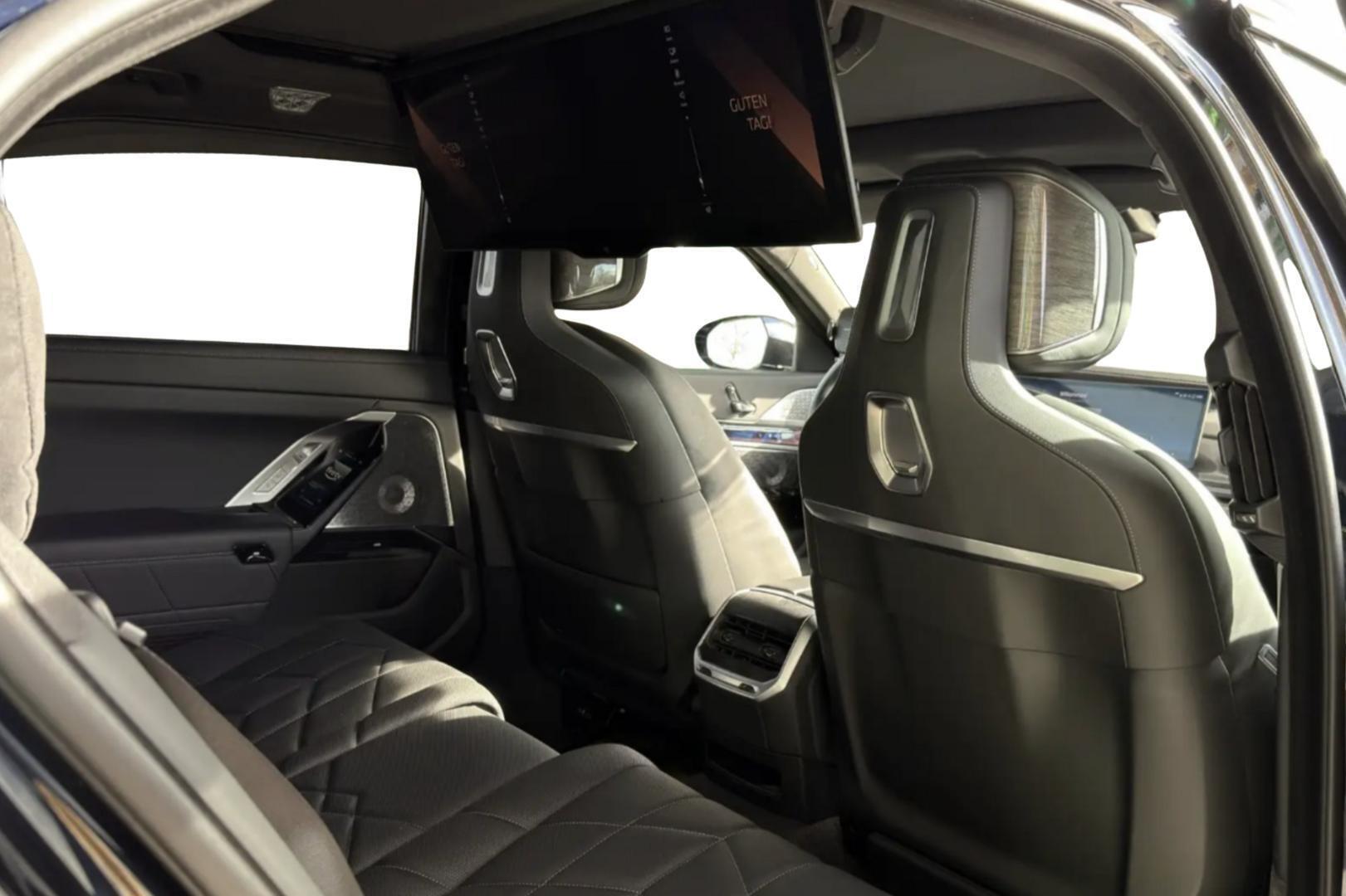 BMW i7 2024