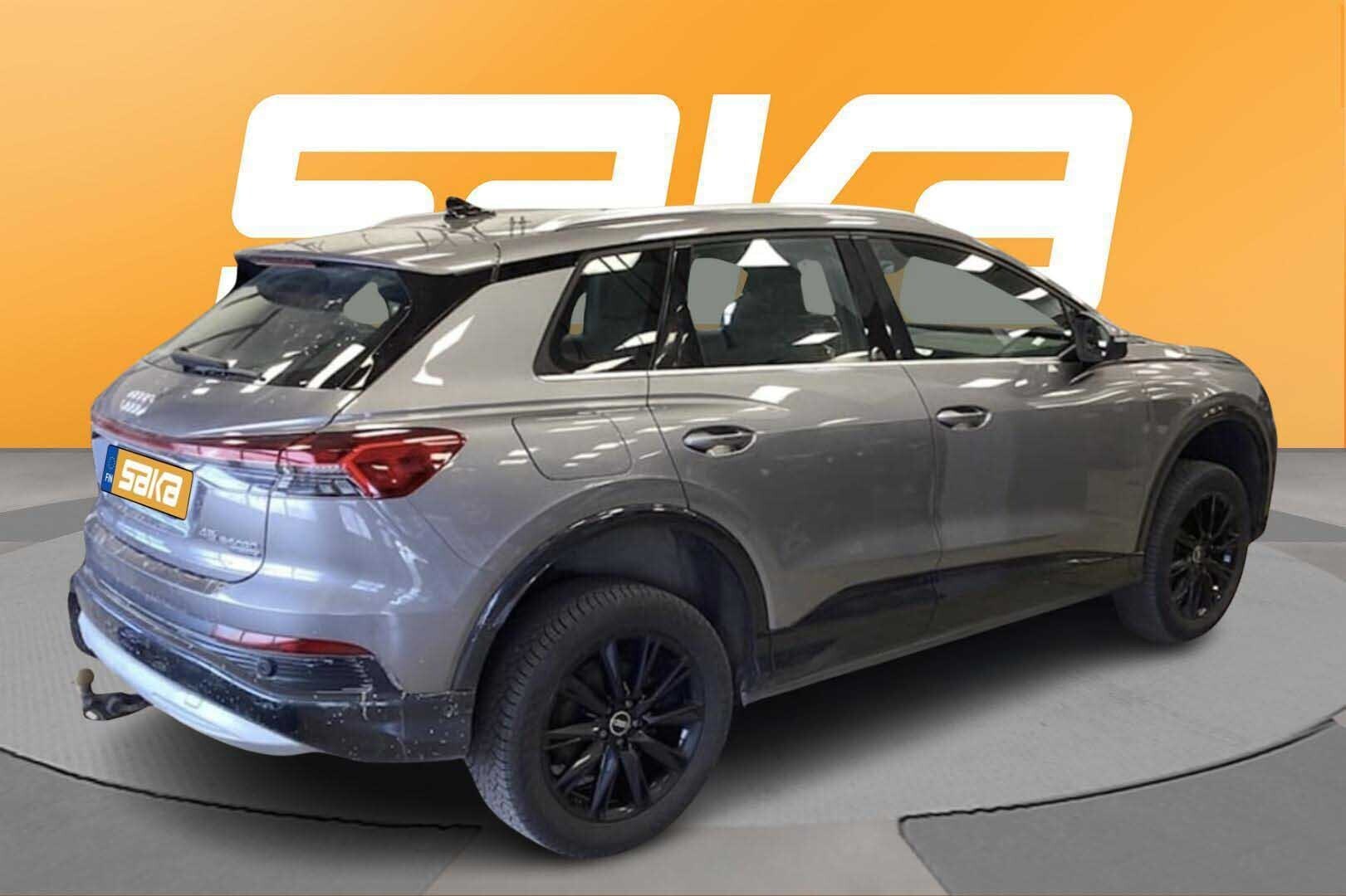 AUDI Q4 e-tron 2023