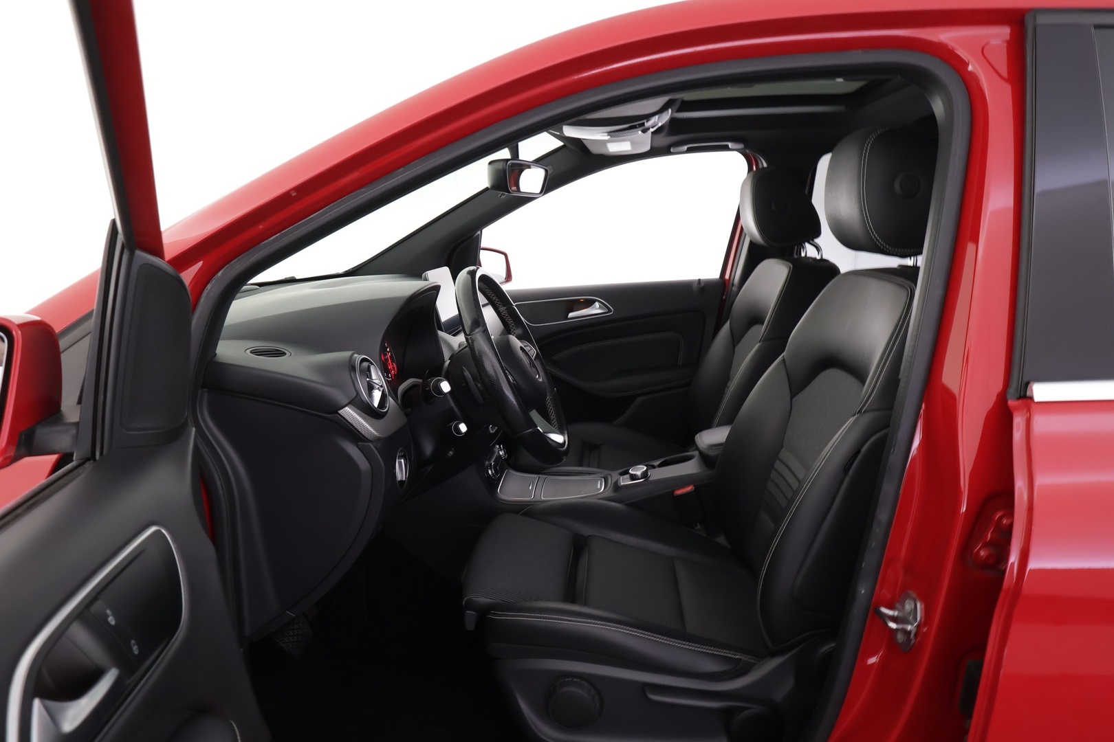 MERCEDES-BENZ B 2018