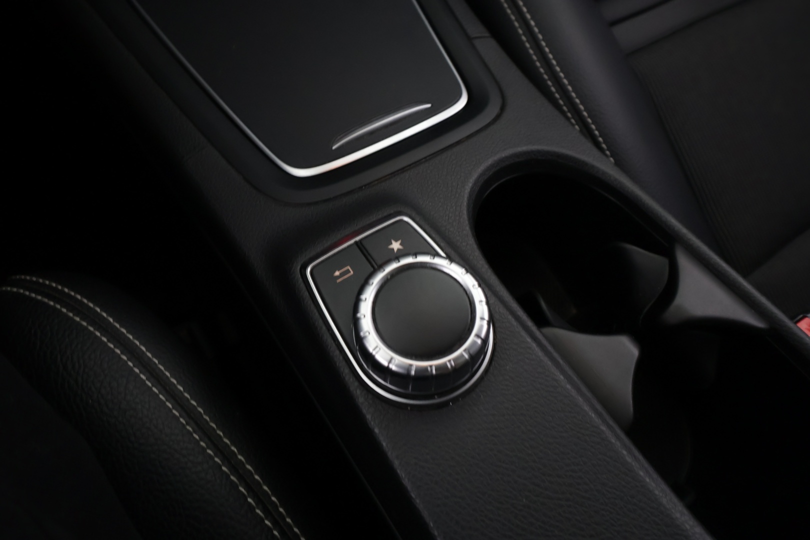 MERCEDES-BENZ B 2018