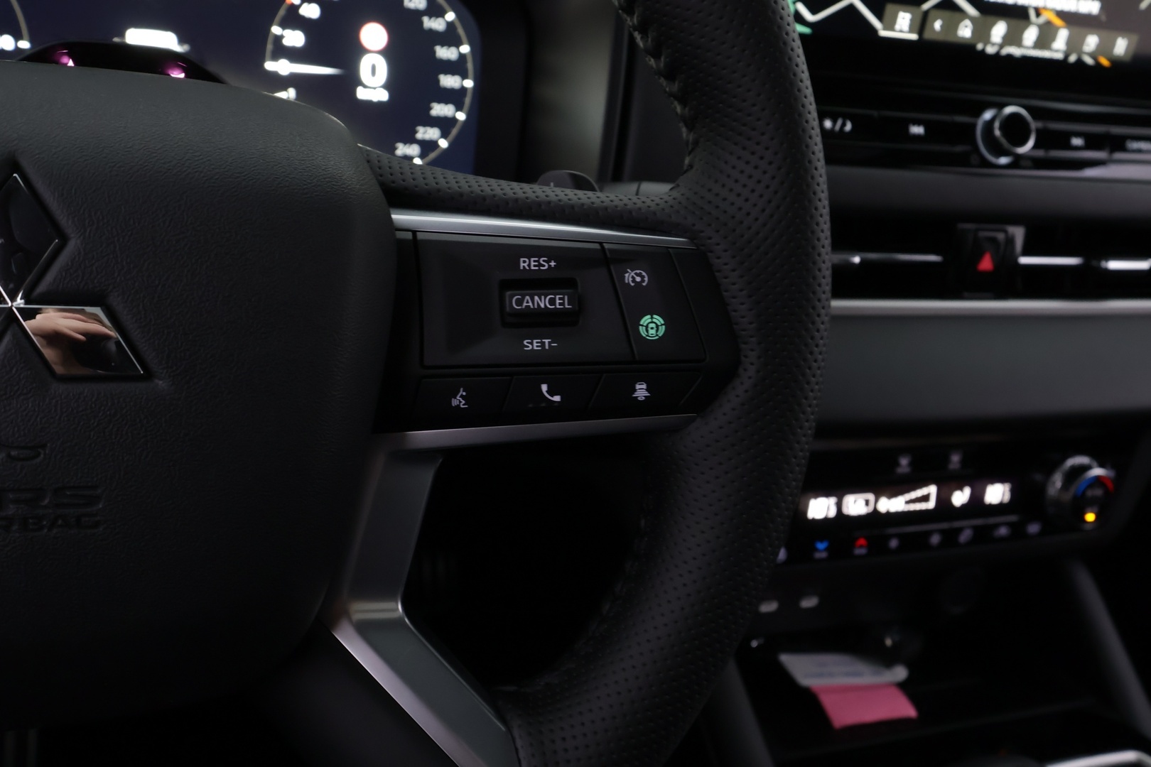 MITSUBISHI Outlander 2026