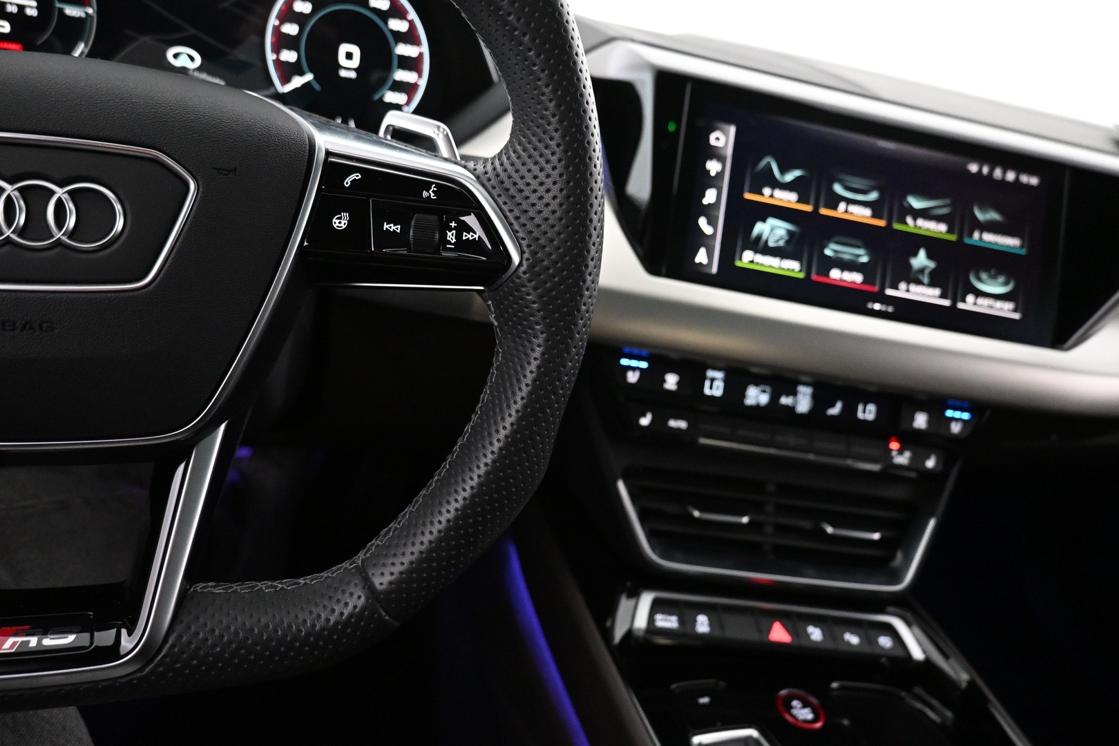 AUDI E-TRON GT RS 2023