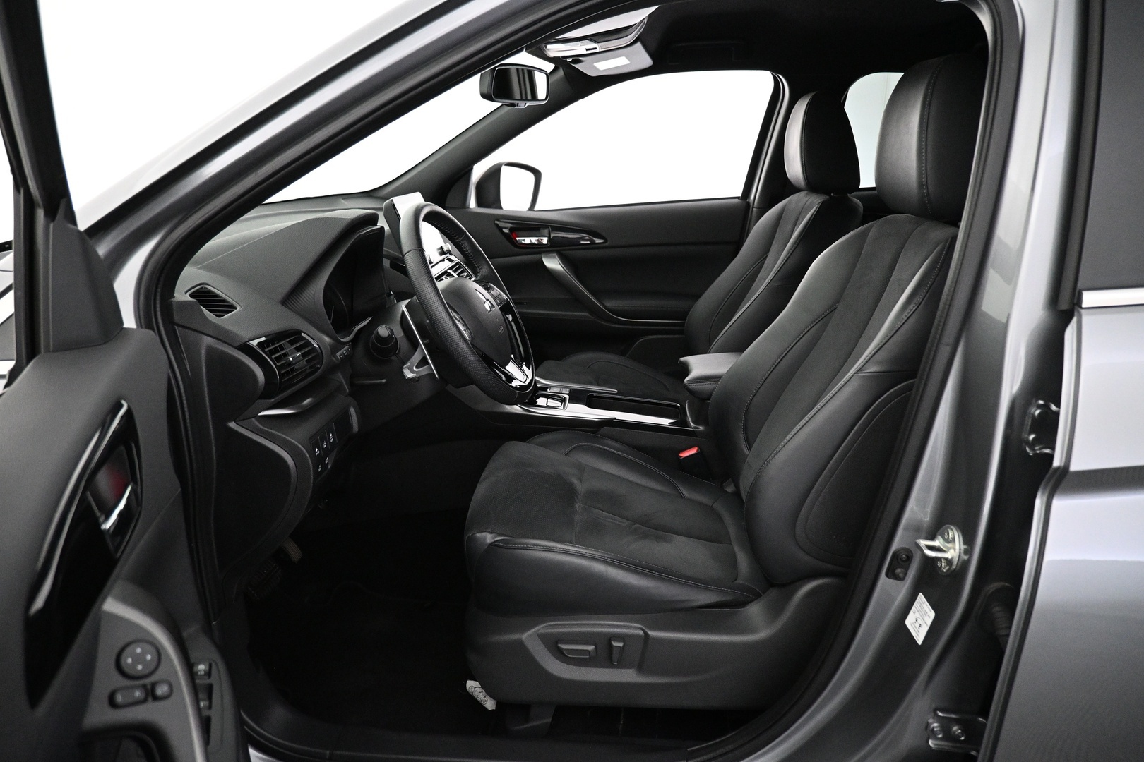 MITSUBISHI Eclipse Cross 2024