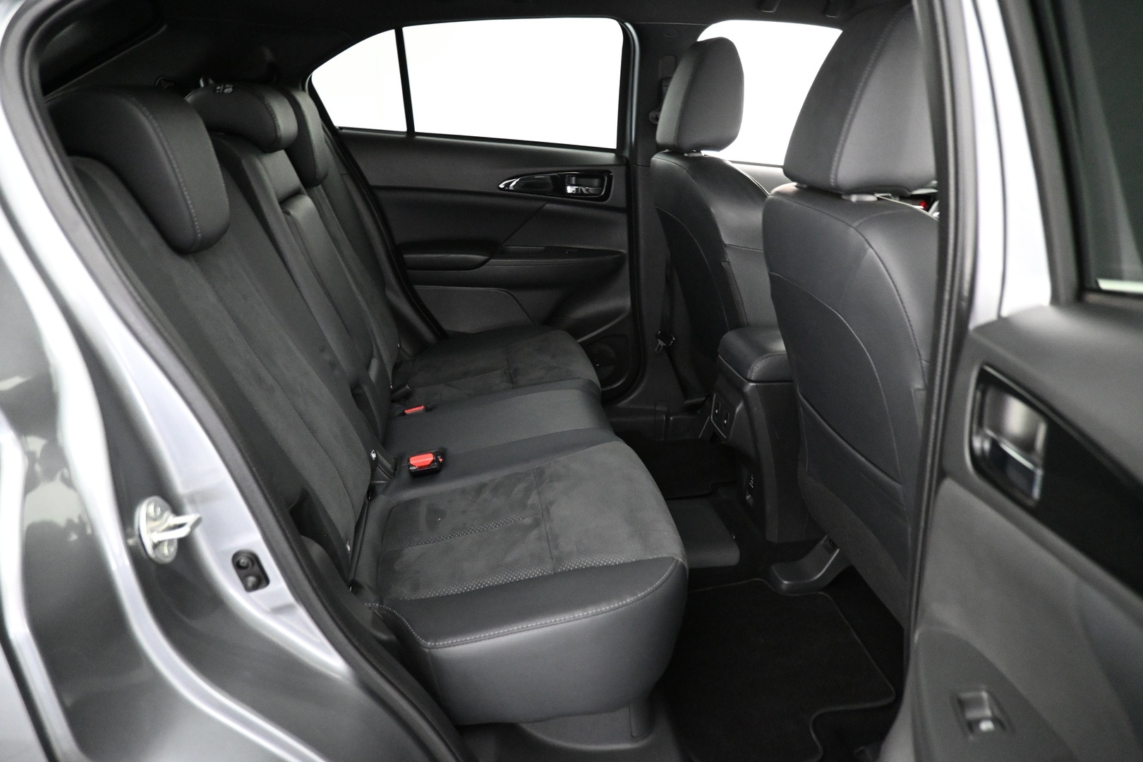 MITSUBISHI Eclipse Cross 2024