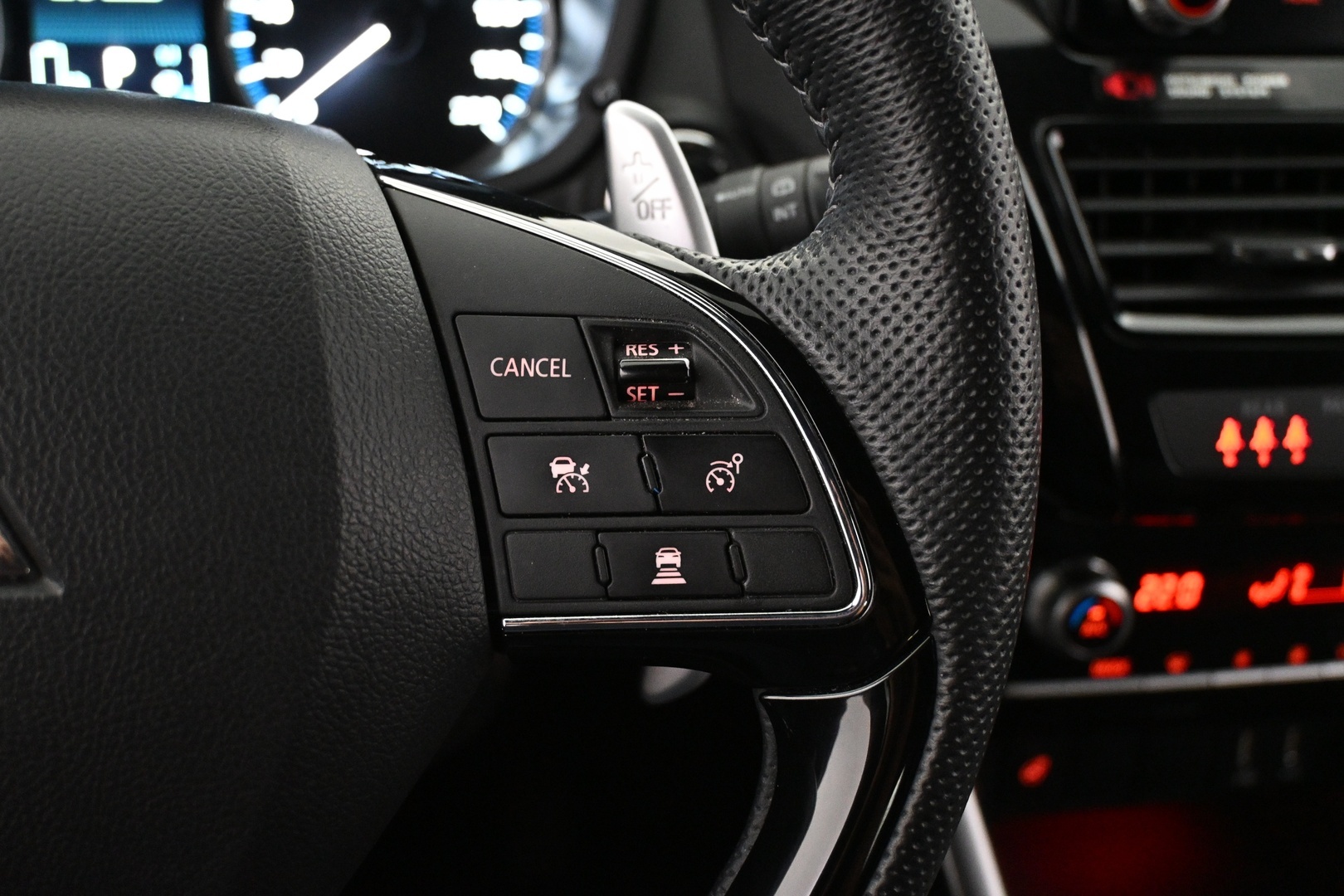 MITSUBISHI Eclipse Cross 2024