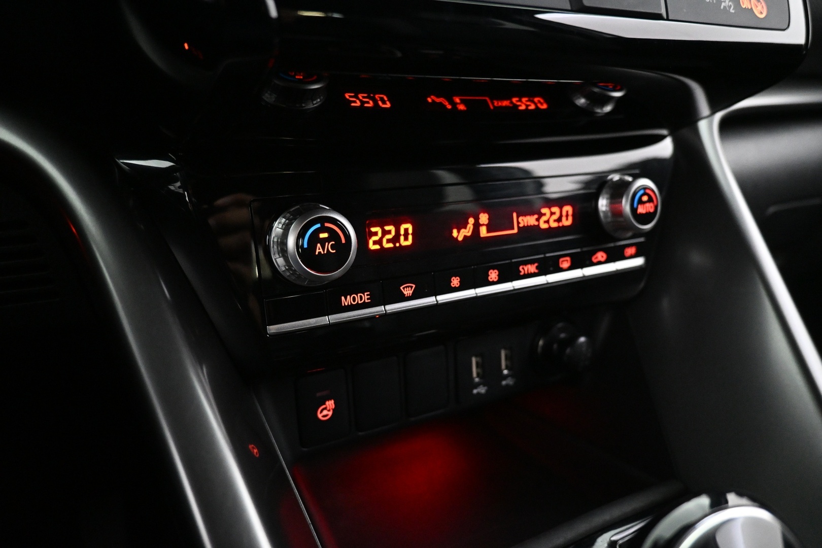 MITSUBISHI Eclipse Cross 2024