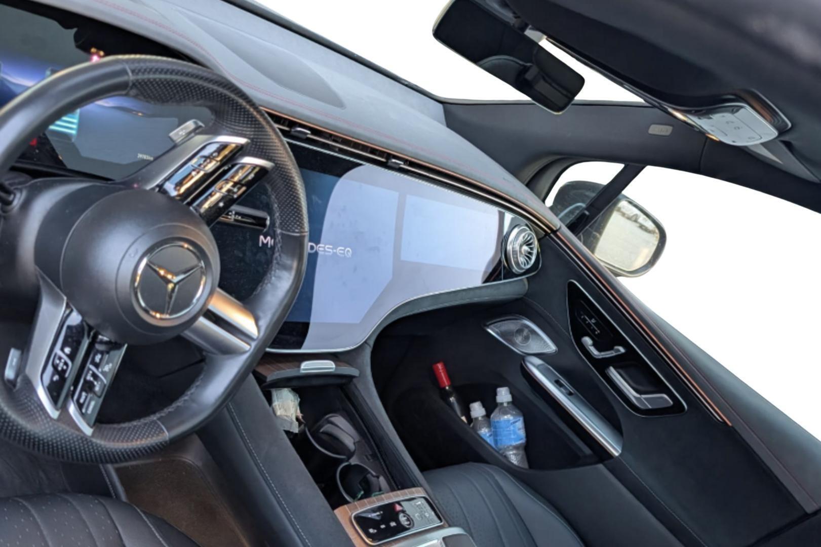 MERCEDES-BENZ EQE SUV 2023