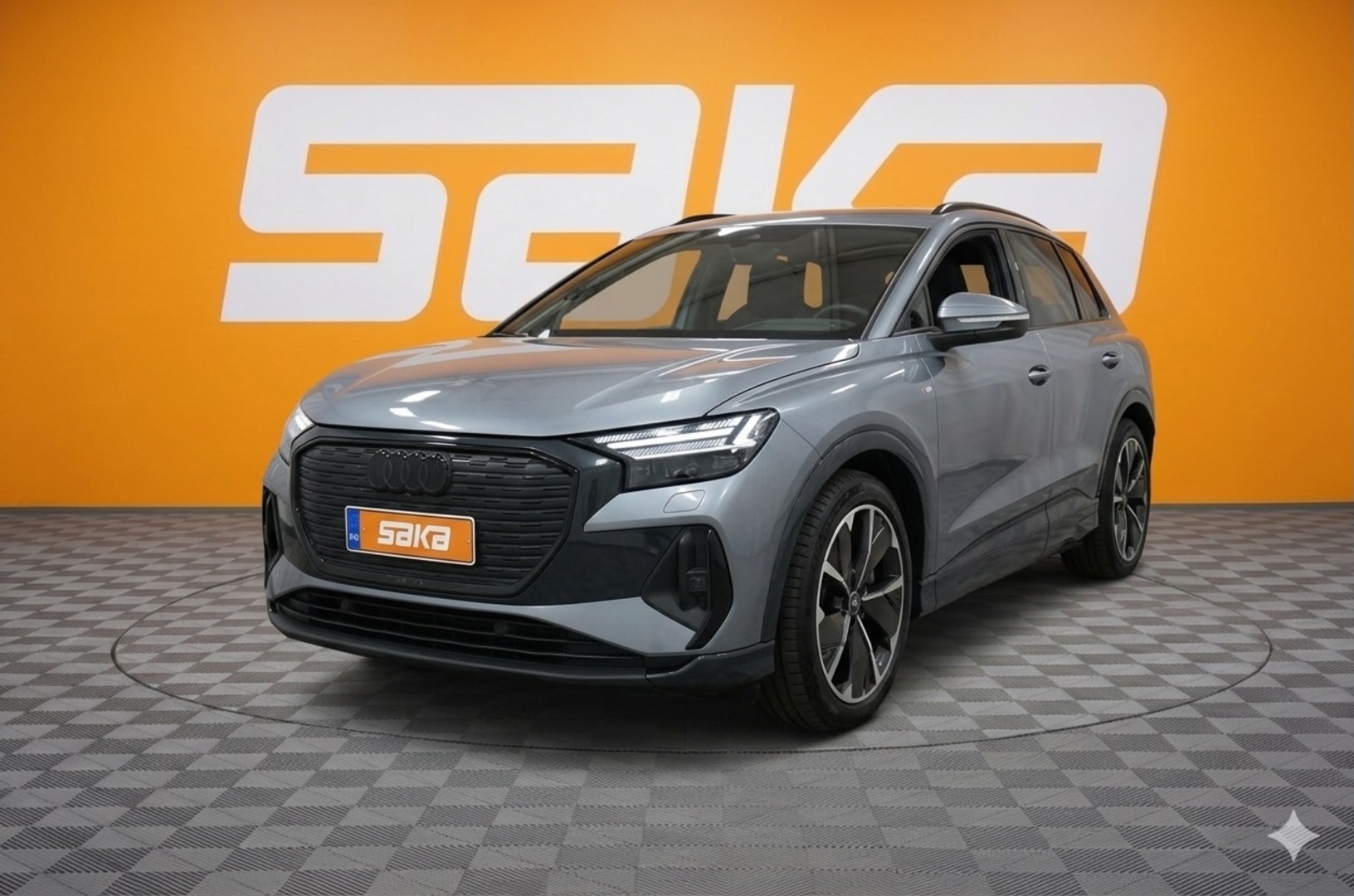 AUDI Q4 e-tron 2022