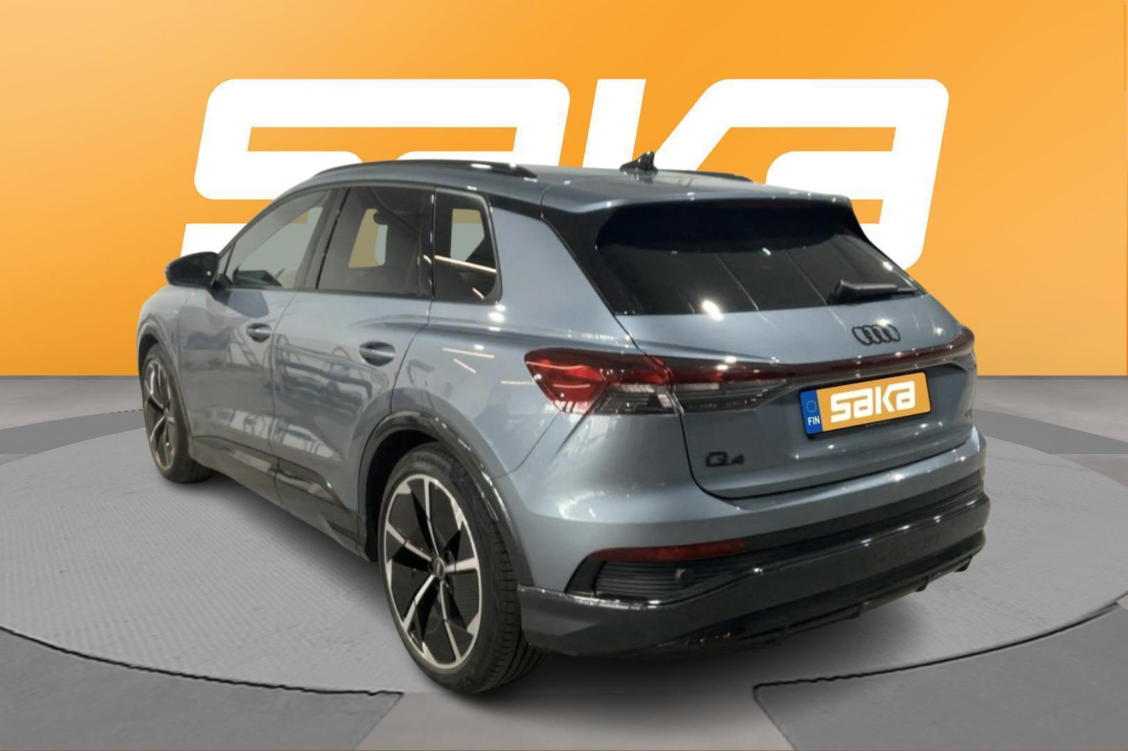AUDI Q4 e-tron 2022