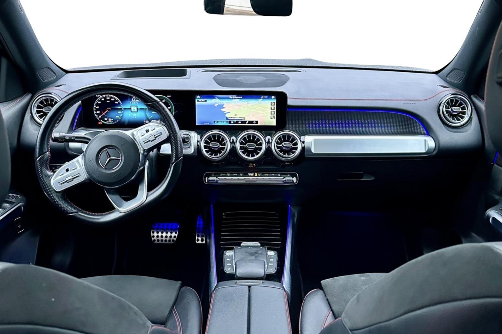 MERCEDES-BENZ EQB 2022