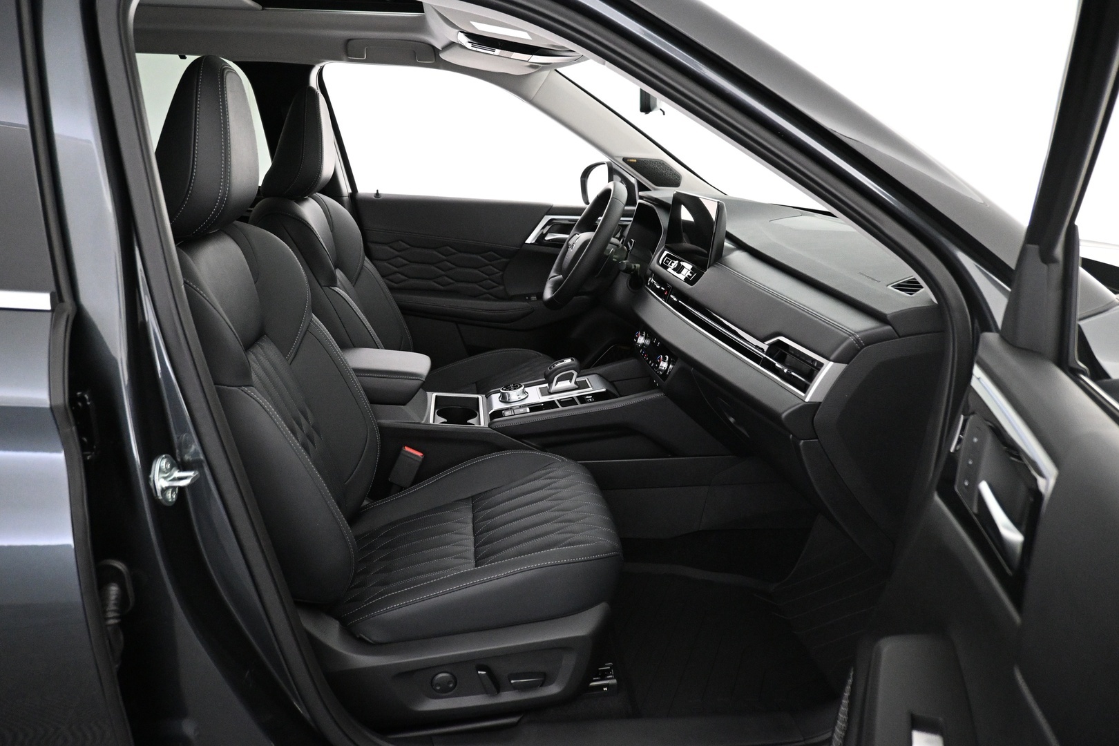 MITSUBISHI Outlander 2025