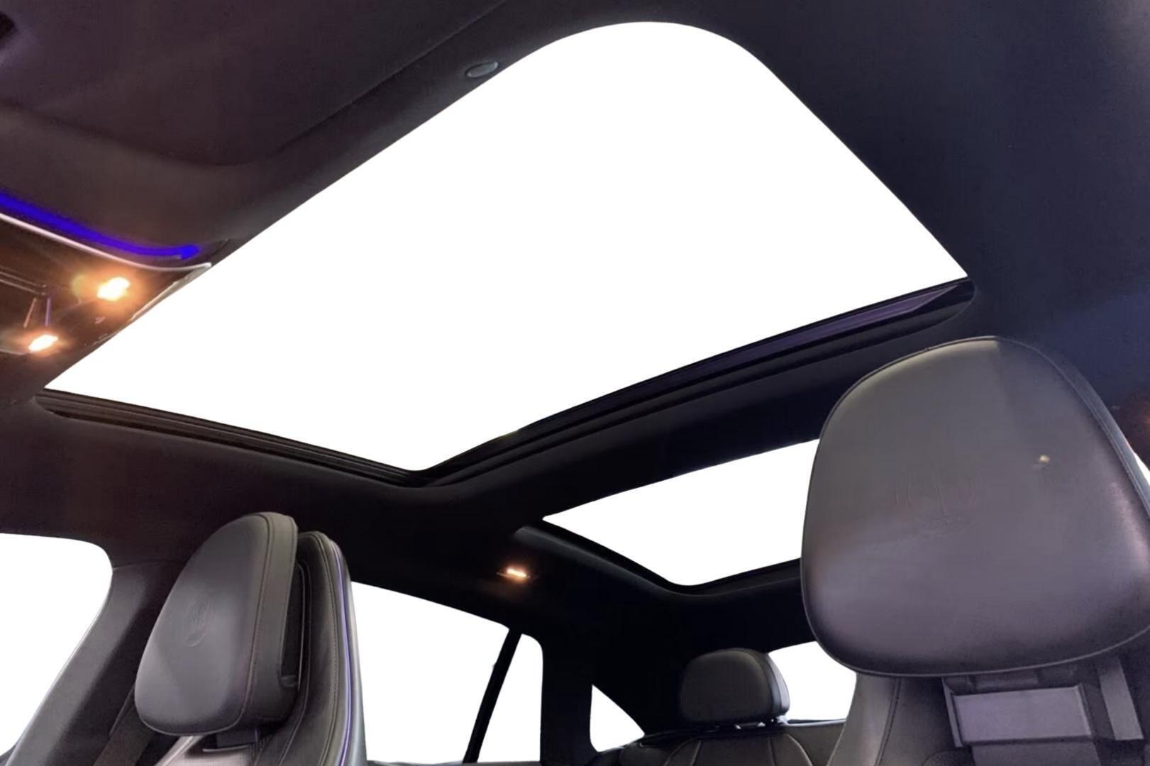 MERCEDES-BENZ EQE 2022