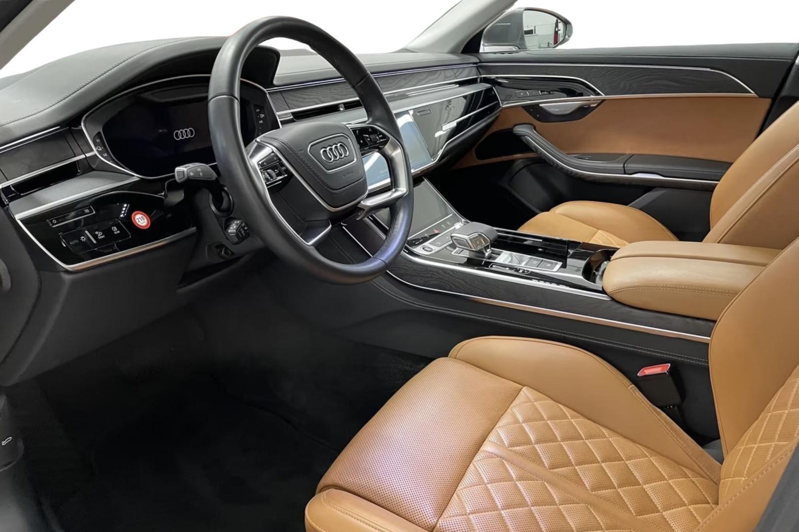 AUDI A8 2023