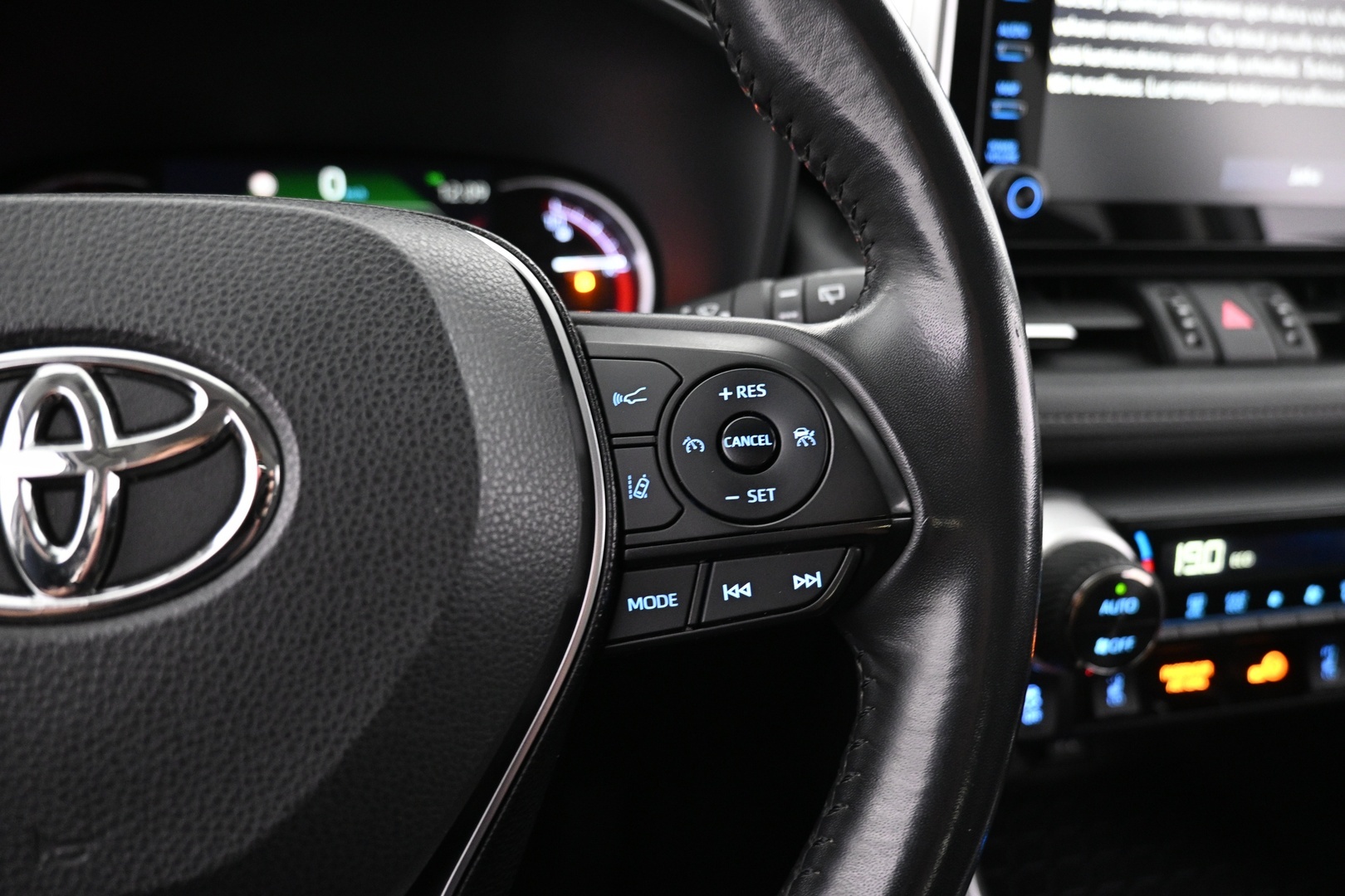 TOYOTA RAV4 2020