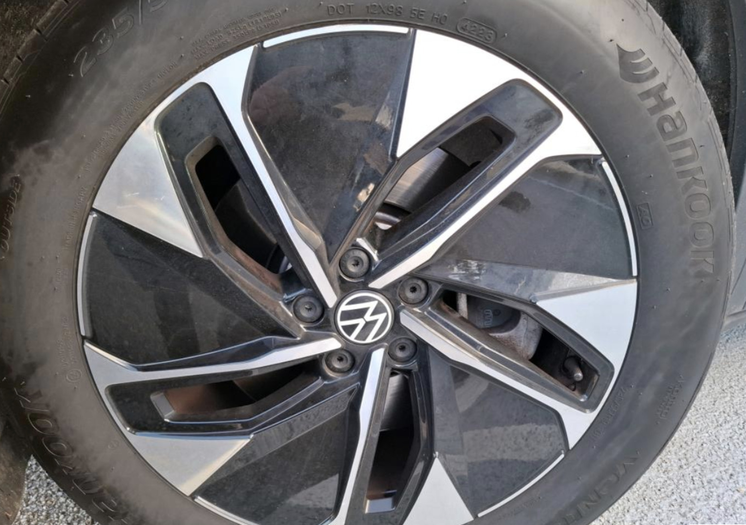 VOLKSWAGEN ID.4 2023
