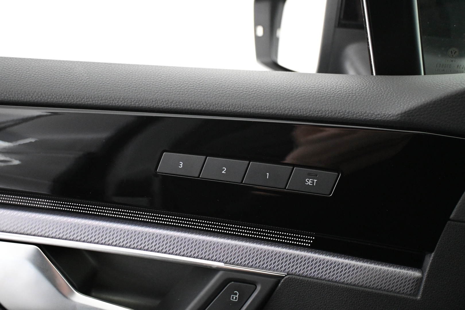 VOLKSWAGEN Touareg 2023