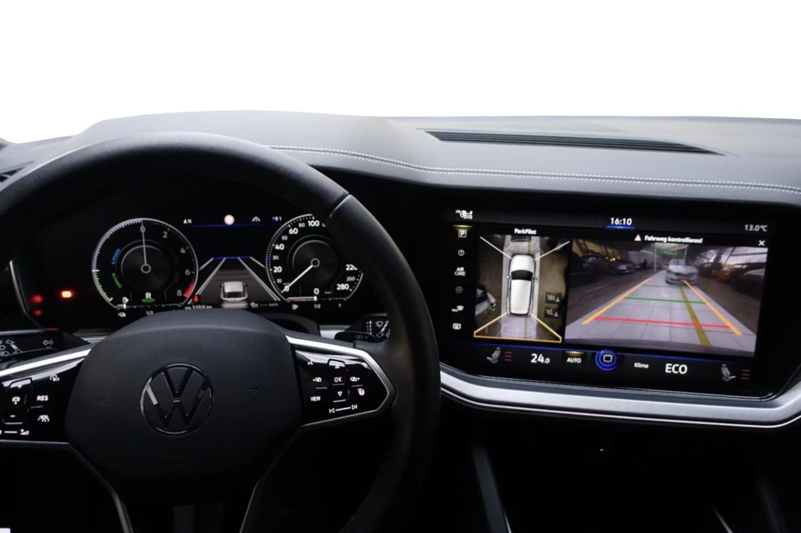 VOLKSWAGEN Touareg 2023