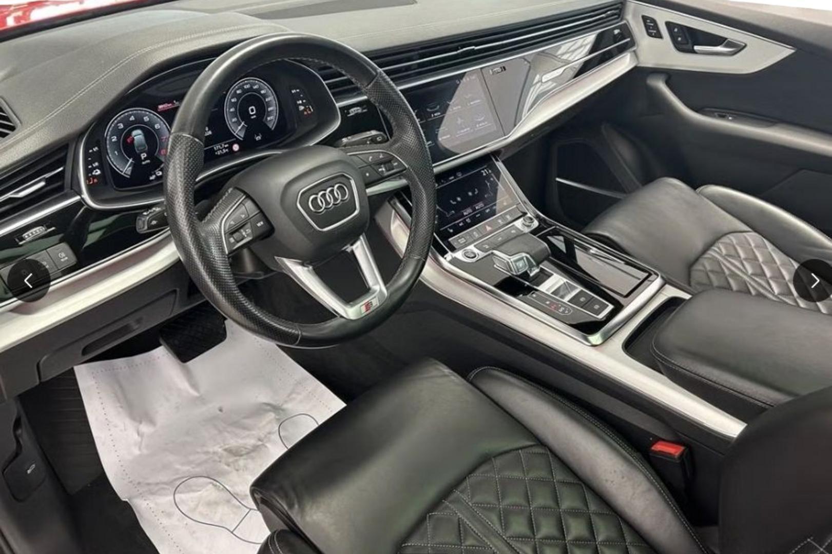 AUDI Q7 2023