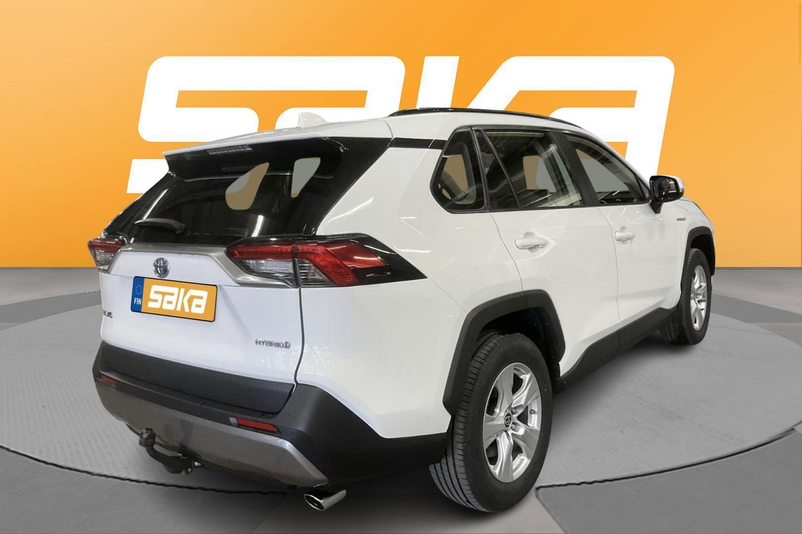 TOYOTA RAV4 2021