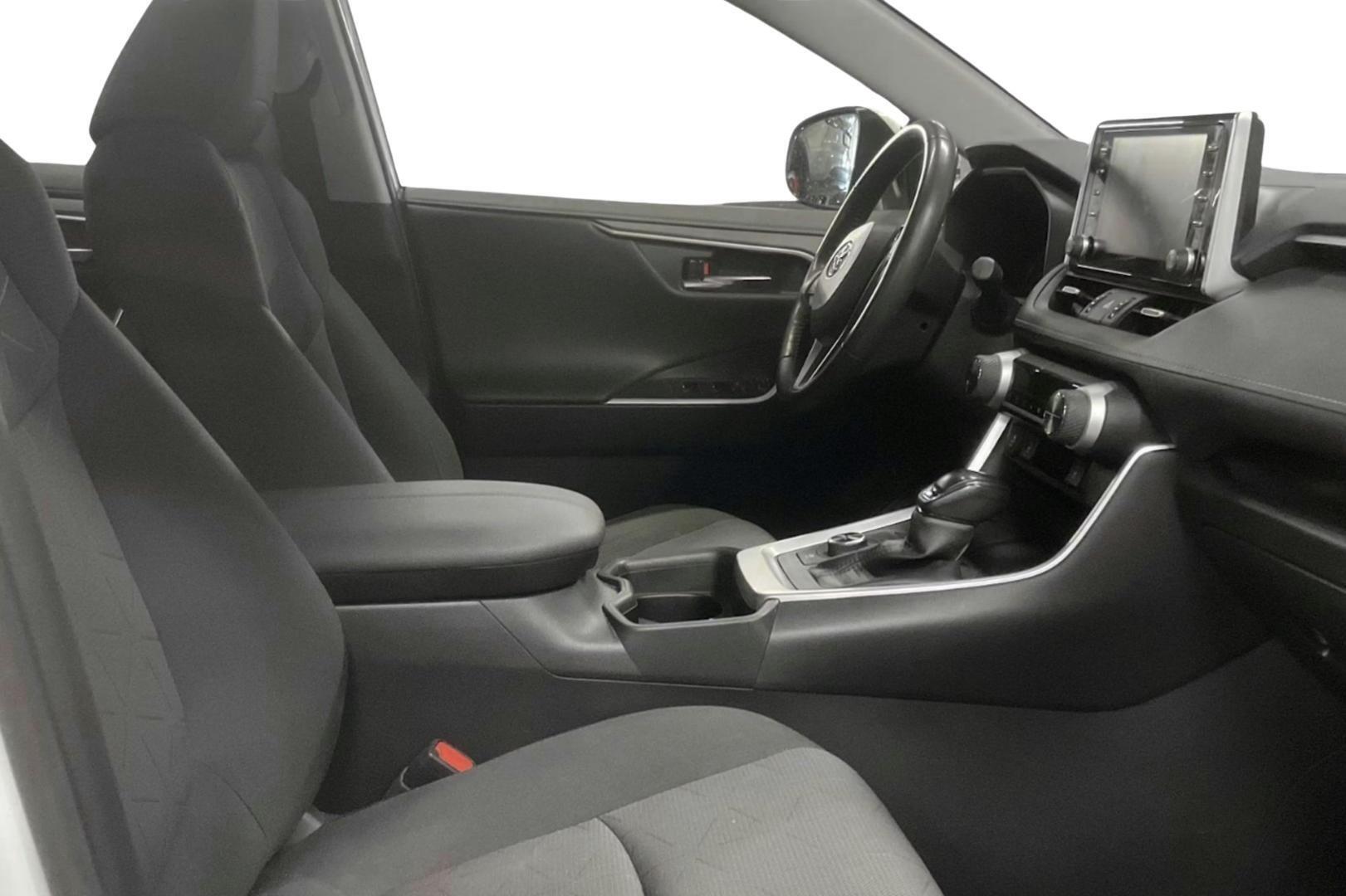 TOYOTA RAV4 2021