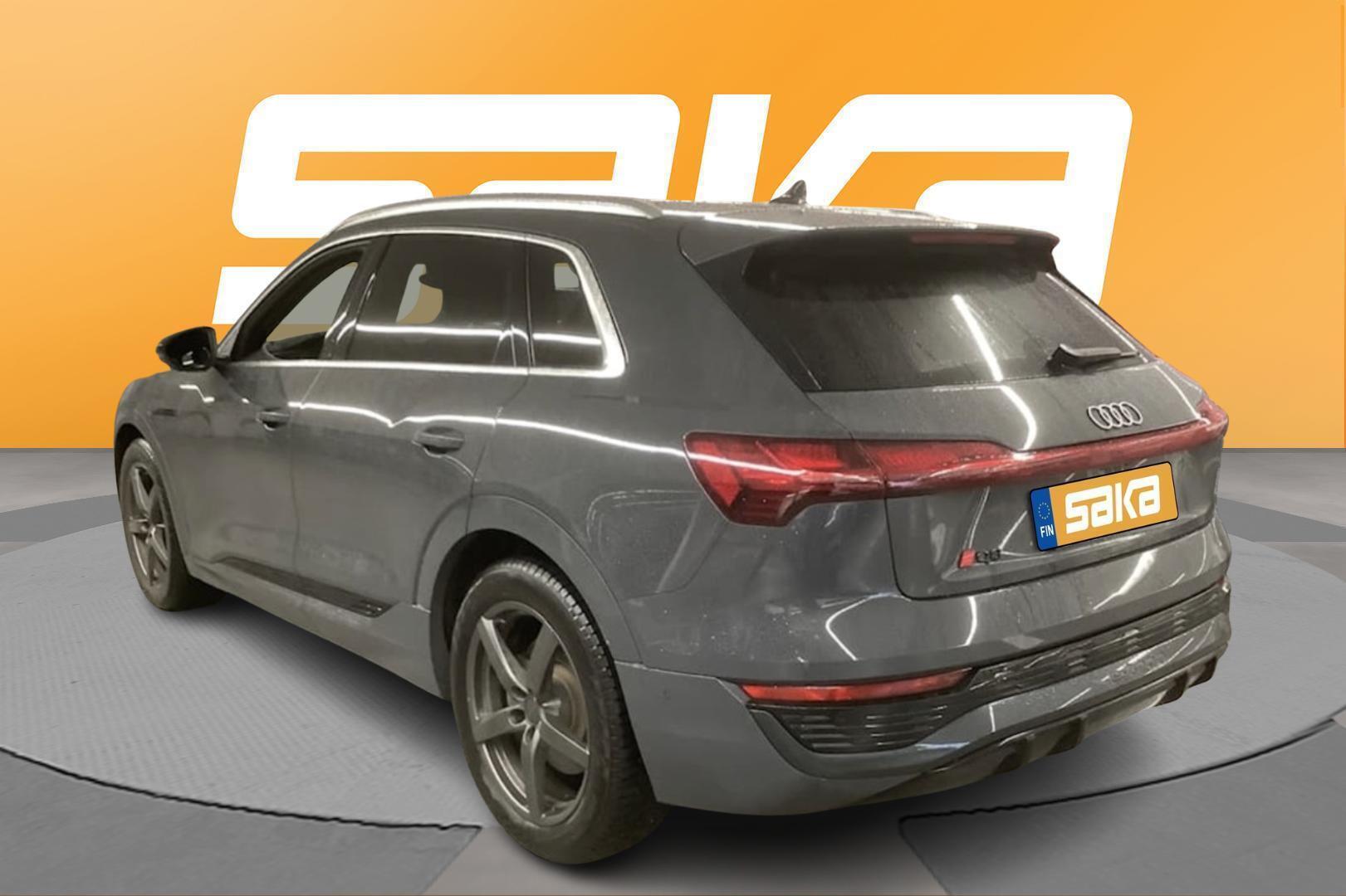AUDI Q8 e-tron 2024