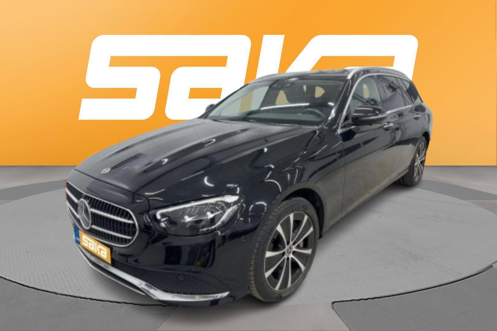 MERCEDES-BENZ E 2022