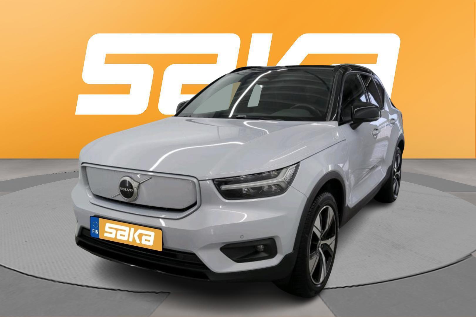 VOLVO XC40 2021