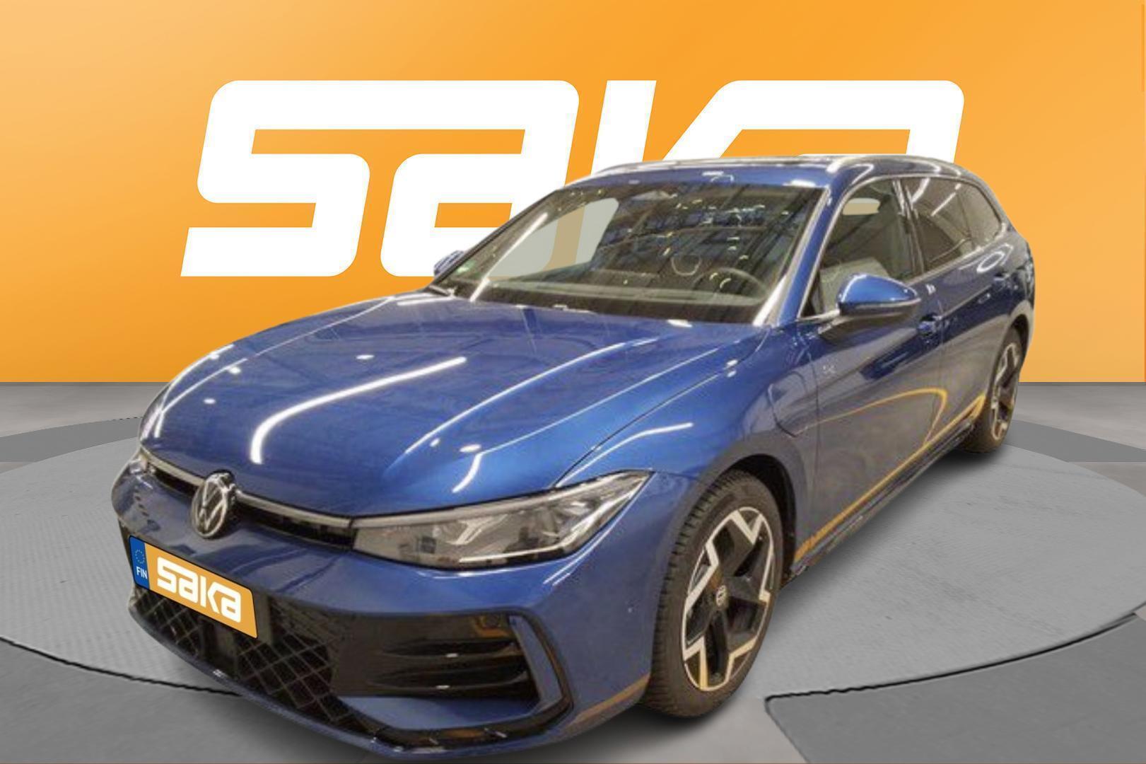 VOLKSWAGEN Passat 2025