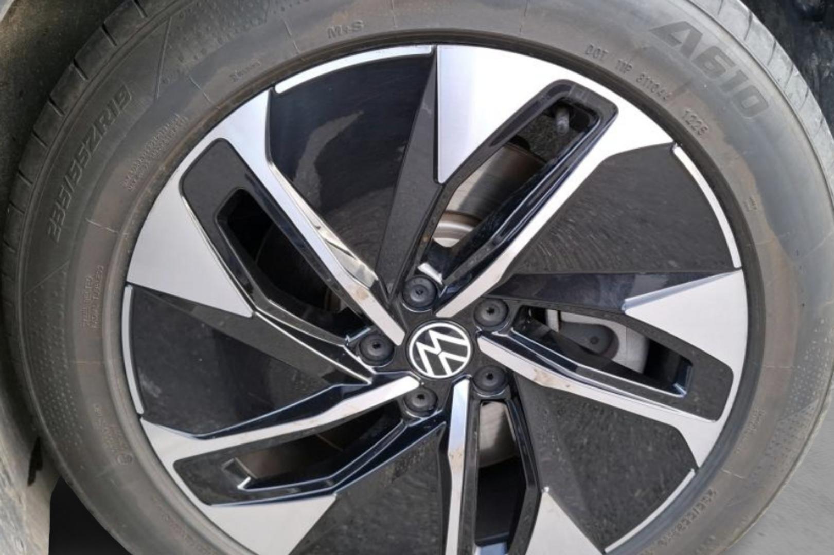 VOLKSWAGEN ID.4 2023