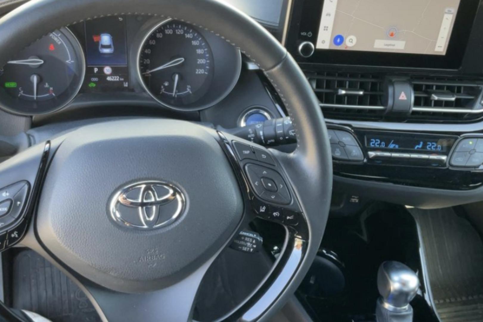 TOYOTA C-HR 2023