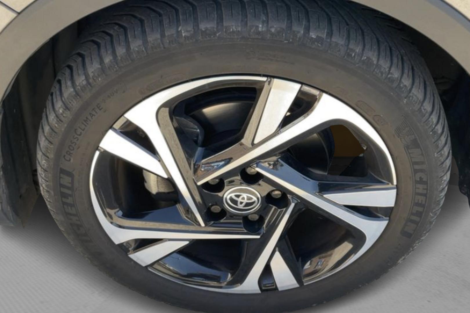 TOYOTA C-HR 2023