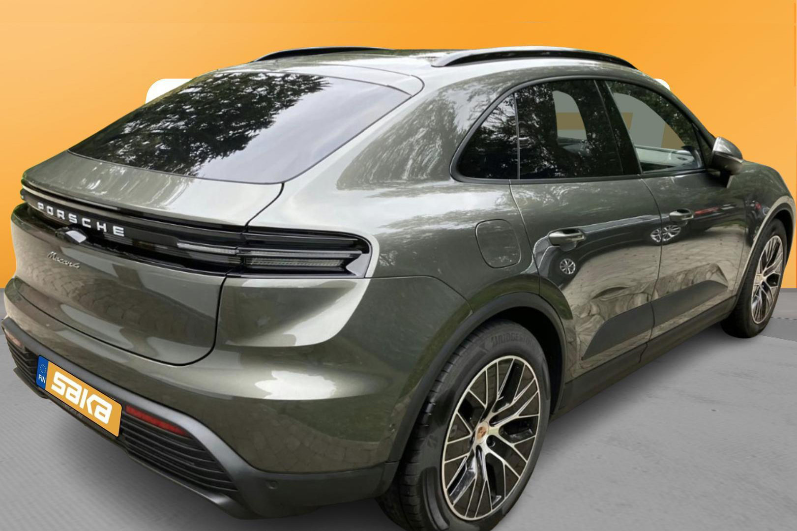 PORSCHE Macan 2025