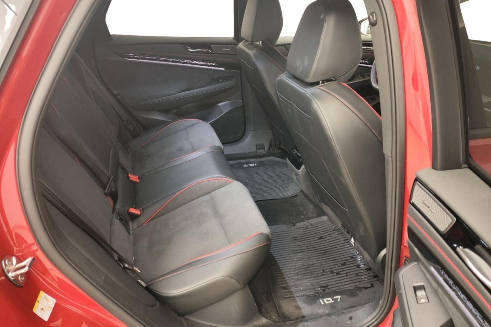 VOLKSWAGEN ID.7 2025