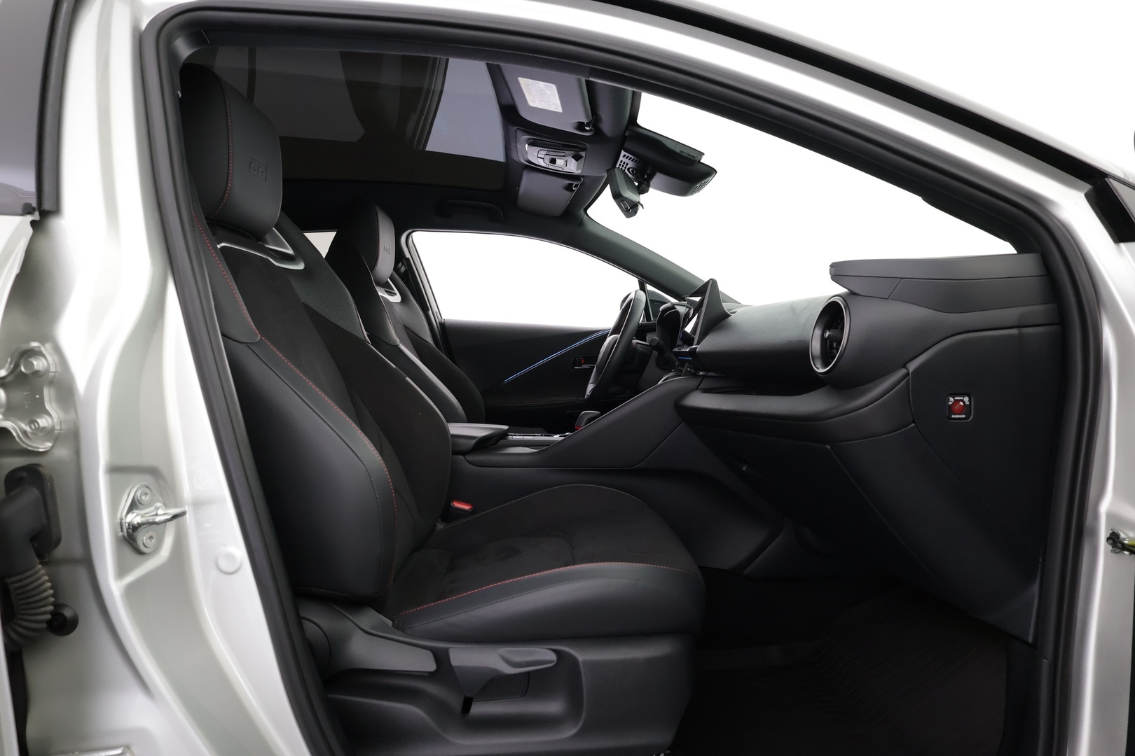TOYOTA C-HR 2024