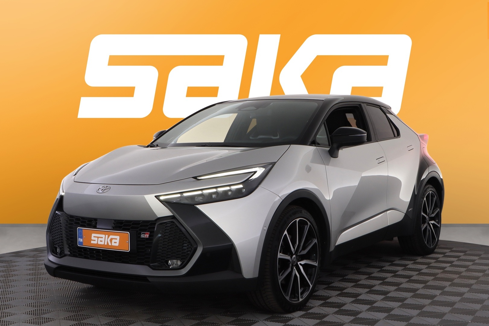 TOYOTA C-HR 2024