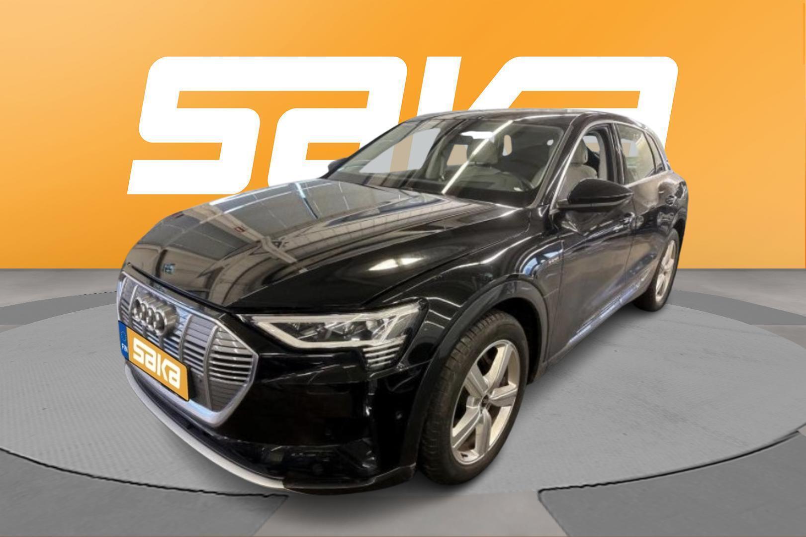 AUDI e-tron 2023